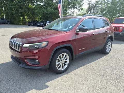 More photos of 2022 Jeep Cherokee Latitude Lux at D & P Auto Sales, KY