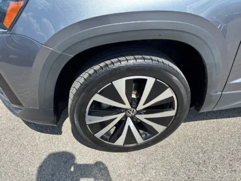 More photos of 2024 Volkswagen Taos 1.5T SE at D & P Auto Sales, KY
