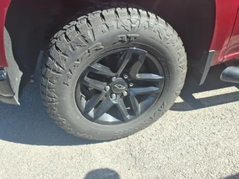More photos of 2020 Chevrolet Silverado 1500 Custom Trail Boss at D & P Auto Sales, KY