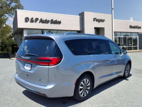 Photos of 2021 Chrysler Pacifica Hybrid Touring L for sale in Greenville, KY at D & P Auto Sales