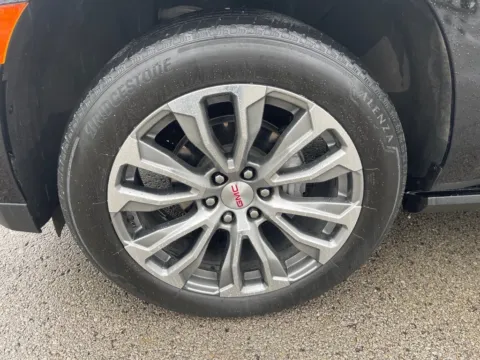 More photos of 2022 GMC Yukon Denali at D & P Auto Sales, KY