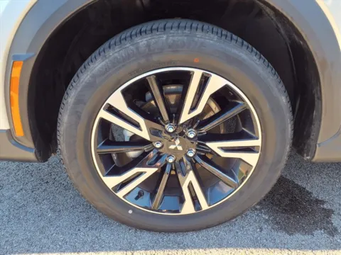 More photos of 2025 Mitsubishi Eclipse Cross SE at D & P Auto Sales, KY
