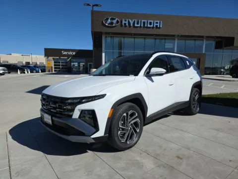 White 2025 Hyundai Tucson Hybrid Limited for sale in Wentzville, MO