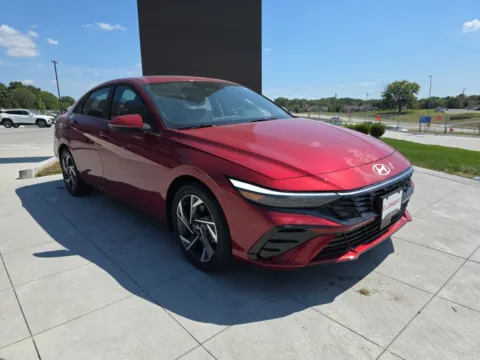 Another view of 2025 Hyundai Elantra Limited for sale in Wentzville, MO at Clement Hyundai