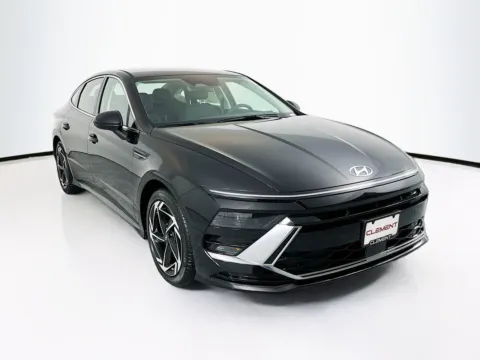 Another view of 2026 Hyundai Sonata SEL Sport for sale in Wentzville, MO at Clement Hyundai