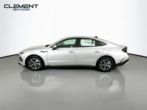 More photos of 2026 Hyundai Sonata Hybrid Blue at Clement Hyundai, MO
