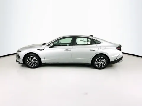 More photos of 2026 Hyundai Sonata Hybrid Blue at Clement Hyundai, MO