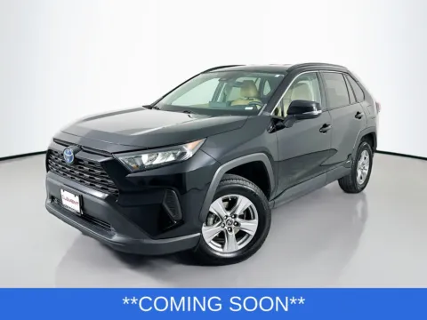 Black 2022 Toyota RAV4 Hybrid LE for sale in Wentzville, MO