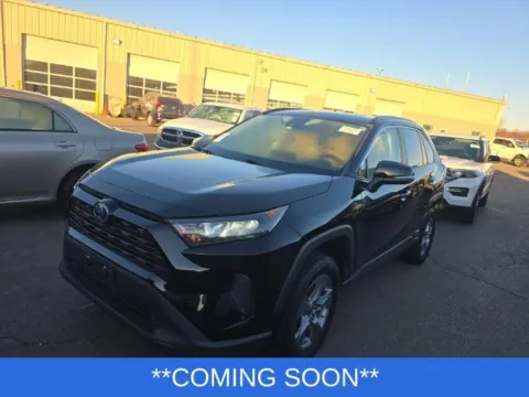 Black 2022 Toyota RAV4 Hybrid LE for sale in Wentzville, MO