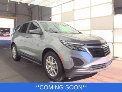 Photos of 2024 Chevrolet Equinox LT for sale in Wentzville, MO at Clement Hyundai