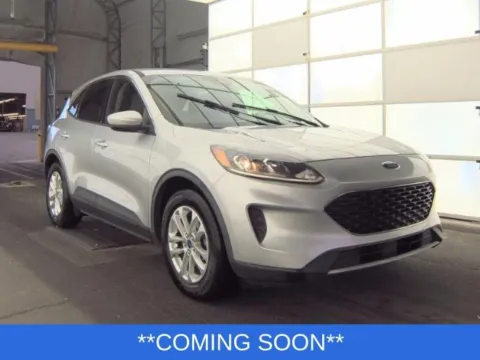 Photos of 2020 Ford Escape SE for sale in Wentzville, MO at Clement Hyundai