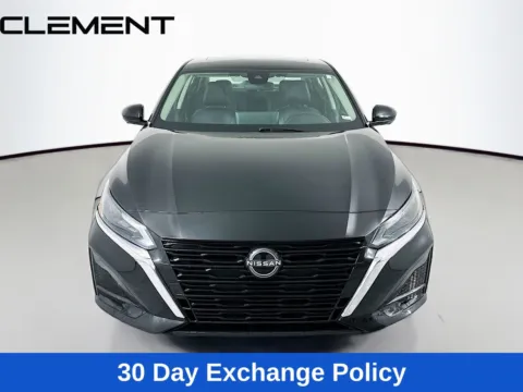 Another view of 2023 Nissan Altima 2.5 SL for sale in Wentzville, MO at Clement Hyundai