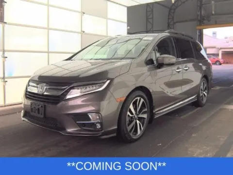 Beige 2018 Honda Odyssey Elite for sale in Wentzville, MO