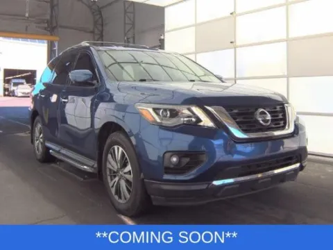 Photos of 2020 Nissan Pathfinder SL for sale in Wentzville, MO at Clement Hyundai