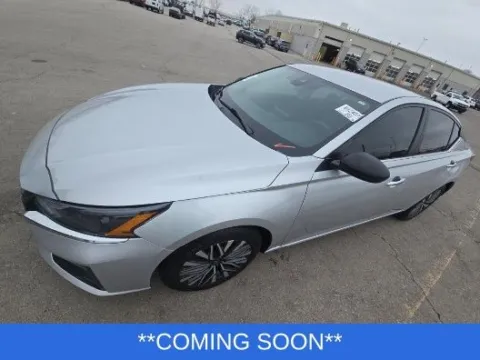 Silver 2024 Nissan Altima 2.5 SV for sale in Wentzville, MO