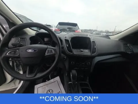 White 2019 Ford Escape SE for sale in Wentzville, MO