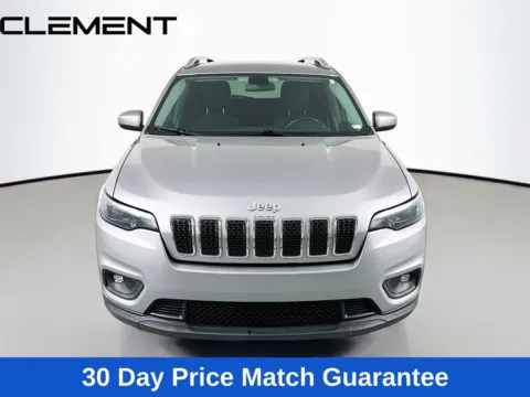 Photos of 2019 Jeep Cherokee Latitude for sale in Wentzville, MO at Clement Hyundai