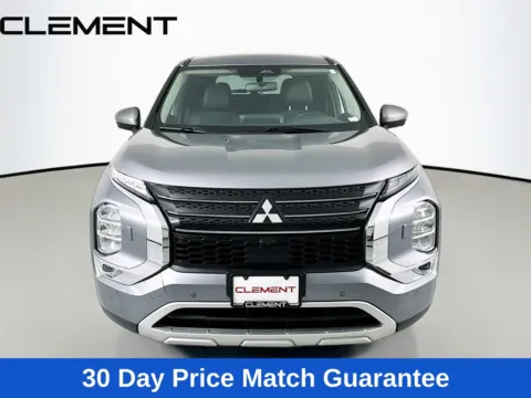 Photos of 2024 Mitsubishi Outlander SE for sale in Wentzville, MO at Clement Hyundai