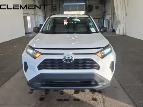 More photos of 2021 Toyota RAV4 LE at Clement Hyundai, MO