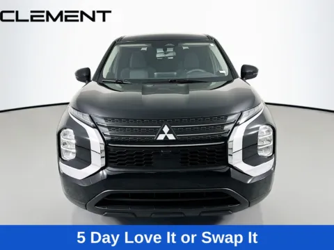 Photos of 2024 Mitsubishi Outlander ES for sale in Wentzville, MO at Clement Hyundai