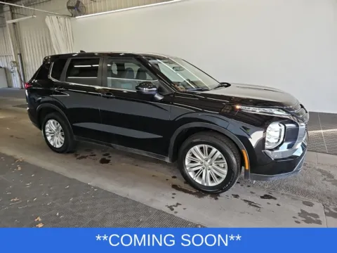 Photos of 2024 Mitsubishi Outlander ES for sale in Wentzville, MO at Clement Hyundai