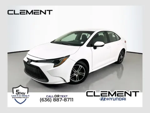 White 2022 Toyota Corolla LE for sale in Wentzville, MO