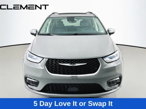 Photos of 2023 Chrysler Pacifica Limited for sale in Wentzville, MO at Clement Hyundai