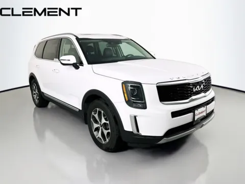 More photos of 2022 Kia Telluride EX at Clement Hyundai, MO