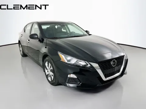 More photos of 2021 Nissan Altima 2.5 S at Clement Hyundai, MO