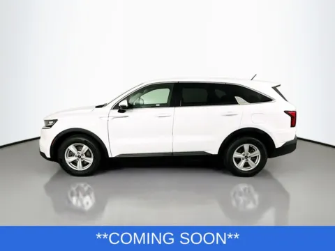 More photos of 2023 Kia Sorento LX at Clement Hyundai, MO