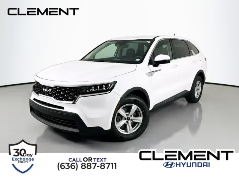 White 2023 Kia Sorento LX for sale in Wentzville, MO