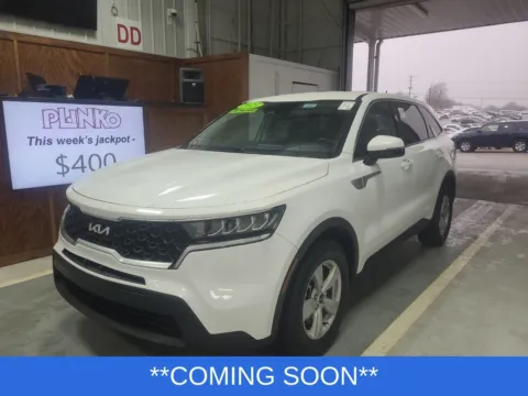 White 2023 Kia Sorento LX for sale in Wentzville, MO