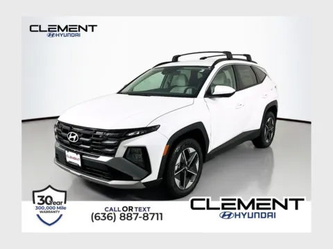 White 2026 Hyundai Tucson Hybrid SEL for sale in Wentzville, MO
