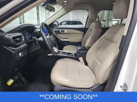 Another view of 2022 Ford Explorer XLT for sale in Wentzville, MO at Clement Hyundai
