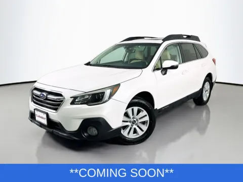 White 2019 Subaru Outback 2.5i Premium for sale in Wentzville, MO