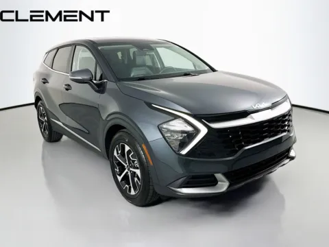 More photos of 2023 Kia Sportage EX at Clement Hyundai, MO