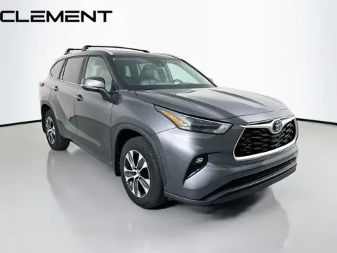 More photos of 2023 Toyota Highlander XLE at Clement Hyundai, MO