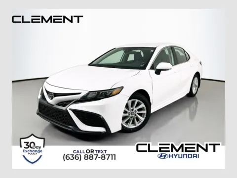 White 2023 Toyota Camry SE for sale in Wentzville, MO
