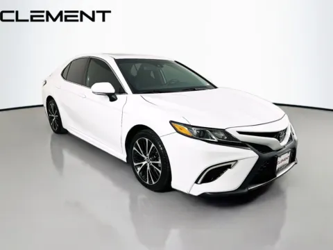 More photos of 2020 Toyota Camry SE at Clement Hyundai, MO