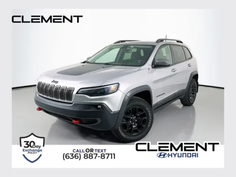 Silver 2021 Jeep Cherokee Trailhawk for sale in Wentzville, MO