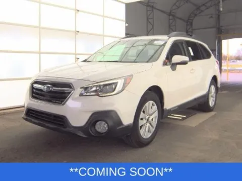 White 2019 Subaru Outback 2.5i Premium for sale in Wentzville, MO