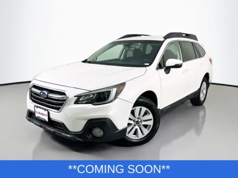 White 2019 Subaru Outback 2.5i Premium for sale in Wentzville, MO