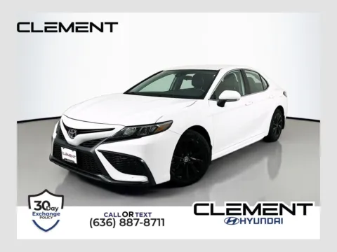 White 2024 Toyota Camry SE for sale in Wentzville, MO