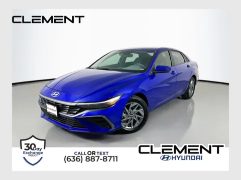 Blue 2024 Hyundai Elantra SEL for sale in Wentzville, MO