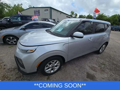 Silver 2021 Kia Soul S for sale in Wentzville, MO