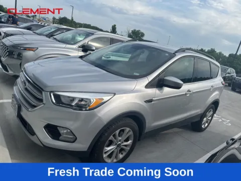 Silver 2018 Ford Escape SE for sale in Wentzville, MO