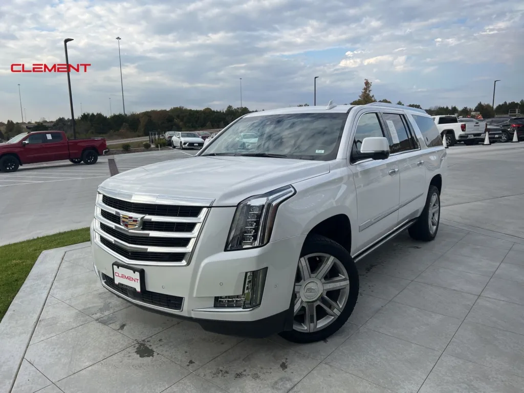 Used 2020 Cadillac Escalade ESV Premium for sale in Wentzville, MO