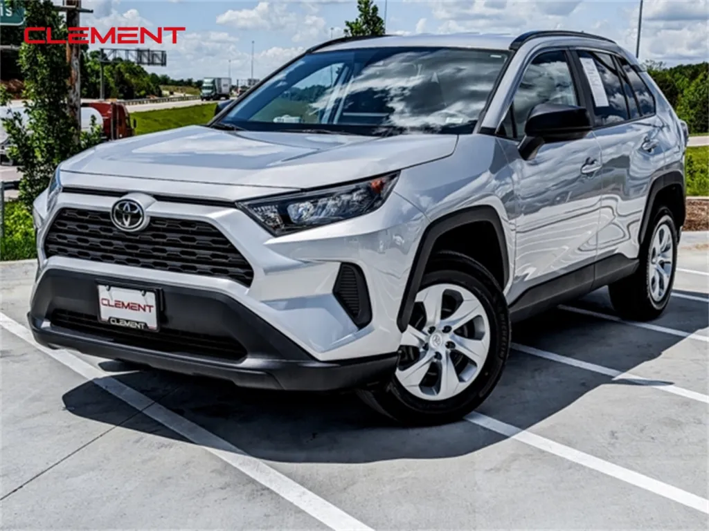 2021 Toyota RAV4 LE for sale in Wentzville, MO