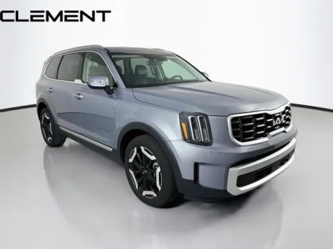 More photos of 2025 Kia Telluride S at Clement Hyundai, MO