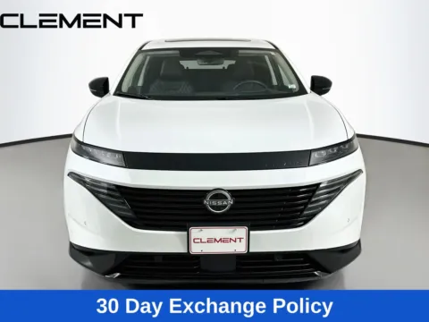 Another view of 2025 Nissan Murano Platinum for sale in Wentzville, MO at Clement Hyundai